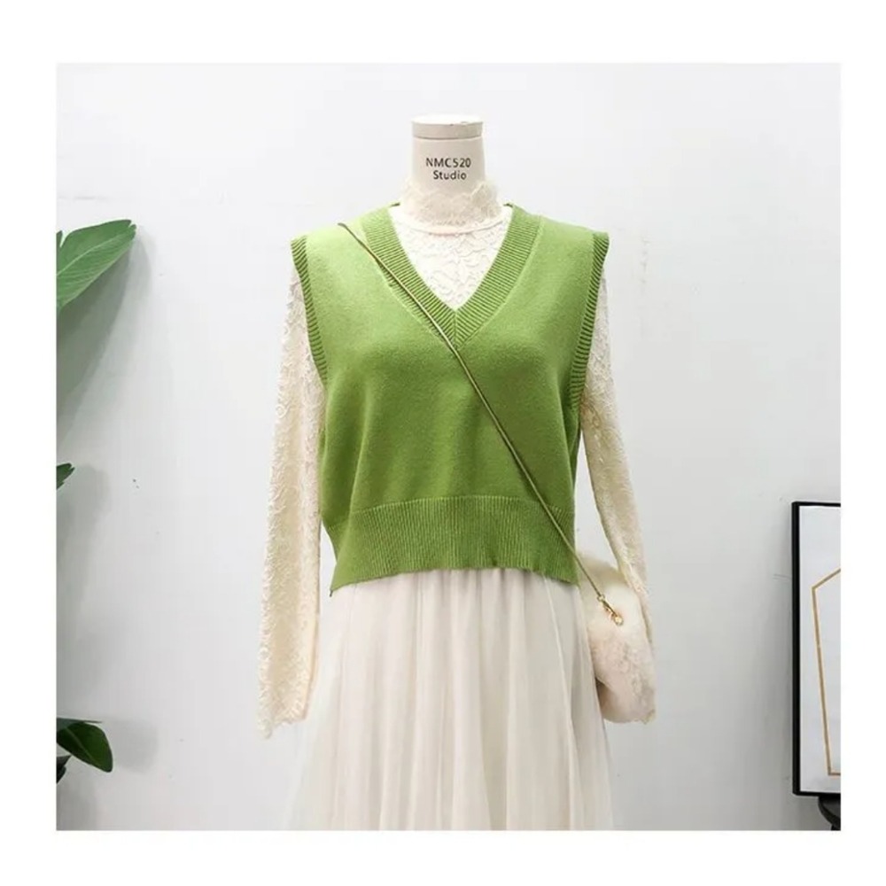 YesStyle Cropped Green Sweater Vest